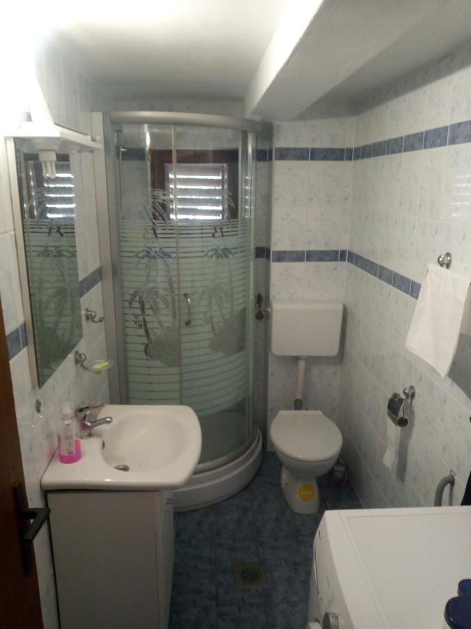 Apartmani Rab - Adrijana & Aleksandra Банёл Экстерьер фото