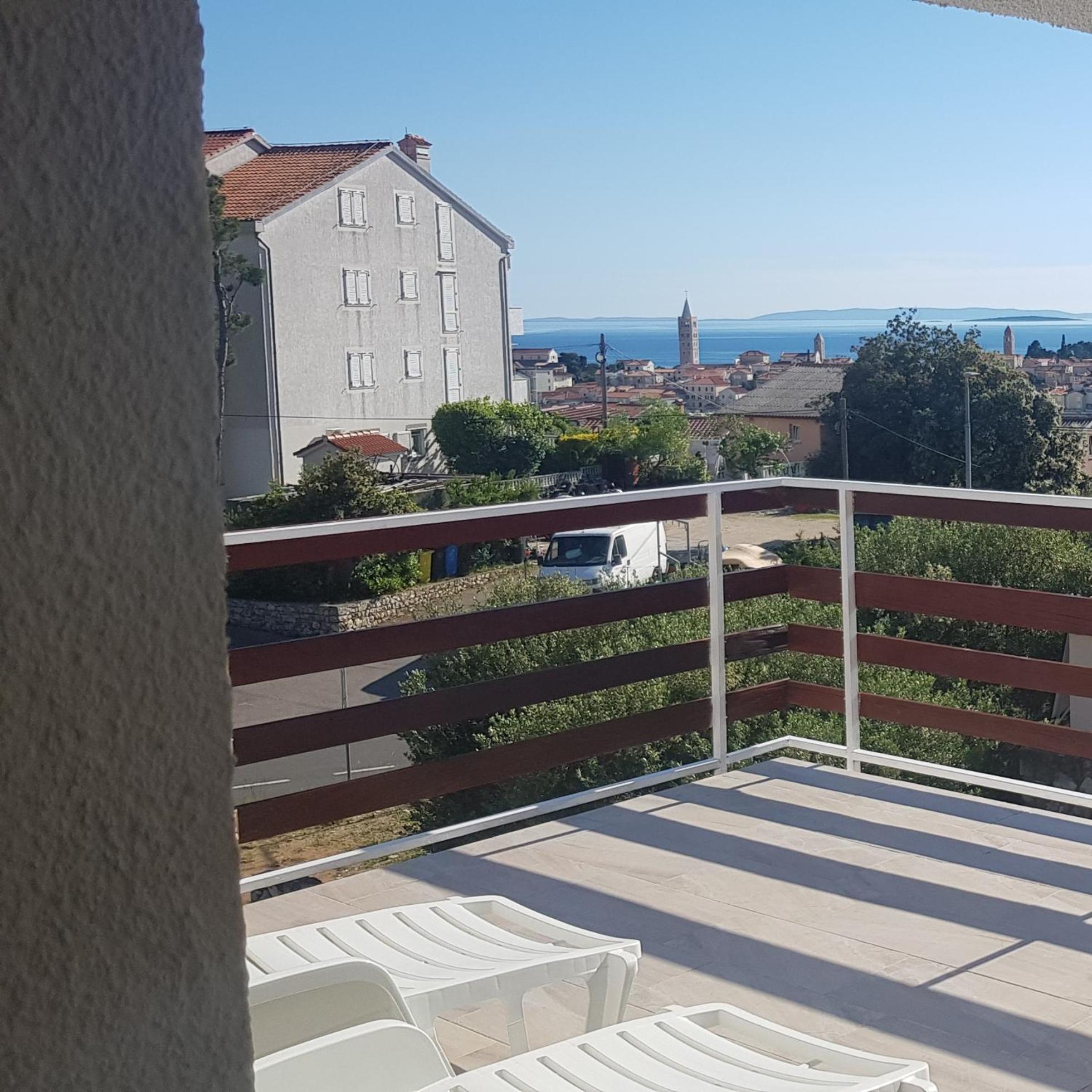 Apartmani Rab - Adrijana & Aleksandra Банёл Экстерьер фото